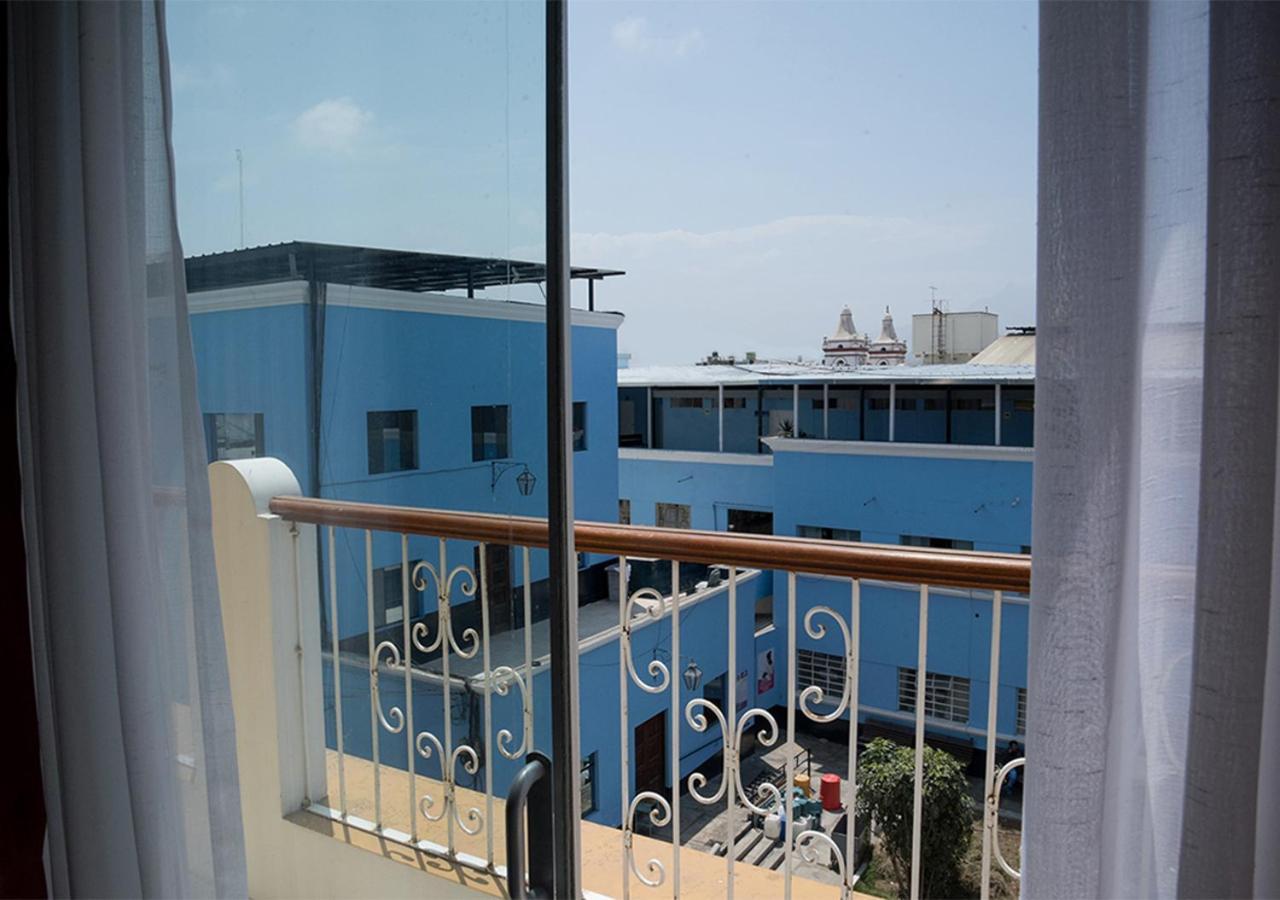 Hotel Central Trujillo Buitenkant foto